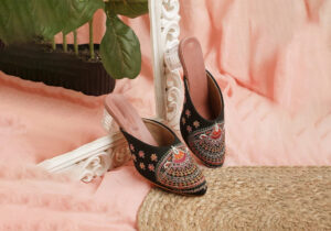 Elegant Black Mules with Intricate Design