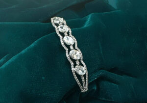 Luxe Radiance Zircon Bracelet | A Touch of Timeless Glamour