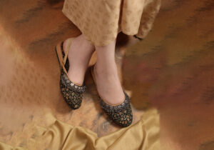 Midnight Charm Olive Embroidered Slingback Jutti