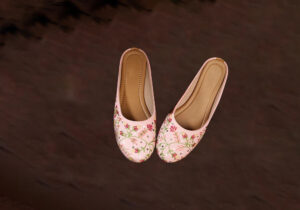 Rose Blush Garden Embroidered Jutti